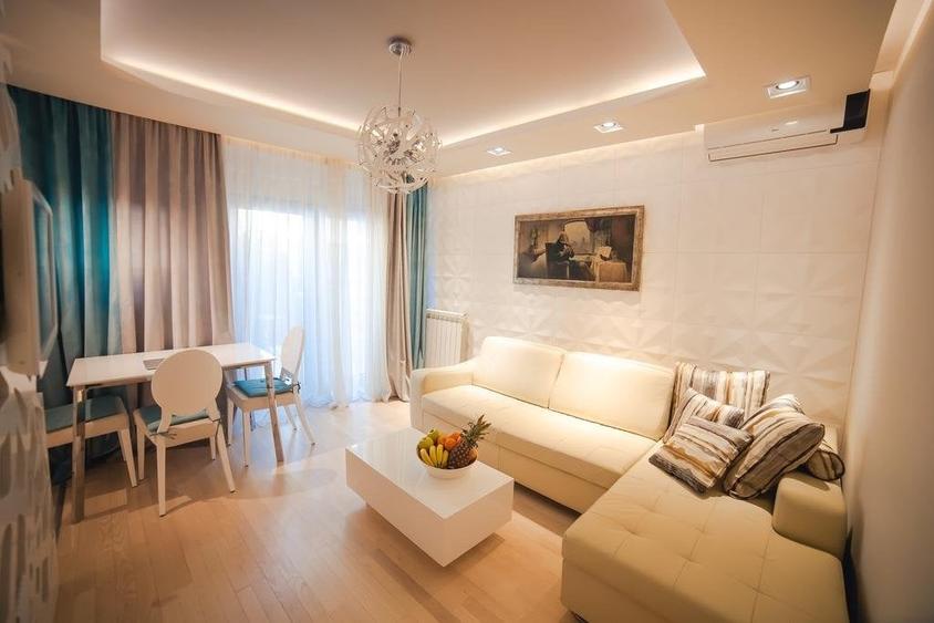 Apartament cu 2 camere decomandat, mobilat în City Park Mall
