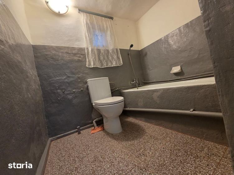 Casă cu 3 camere cu Teren 270 Mp în Central