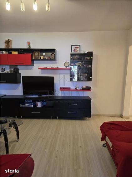 Apartament cu 3 camere semidecomandat în Circumvalațiunii
