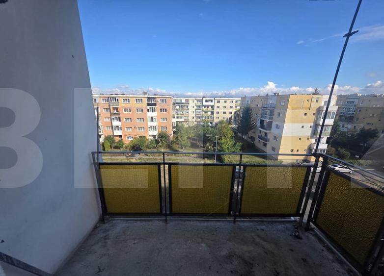 Apartament cu 2 camere decomandat în Lenin