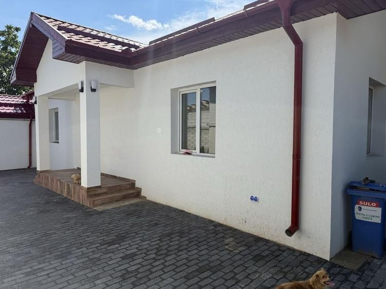 Casă cu 4 camere în Ișalnița