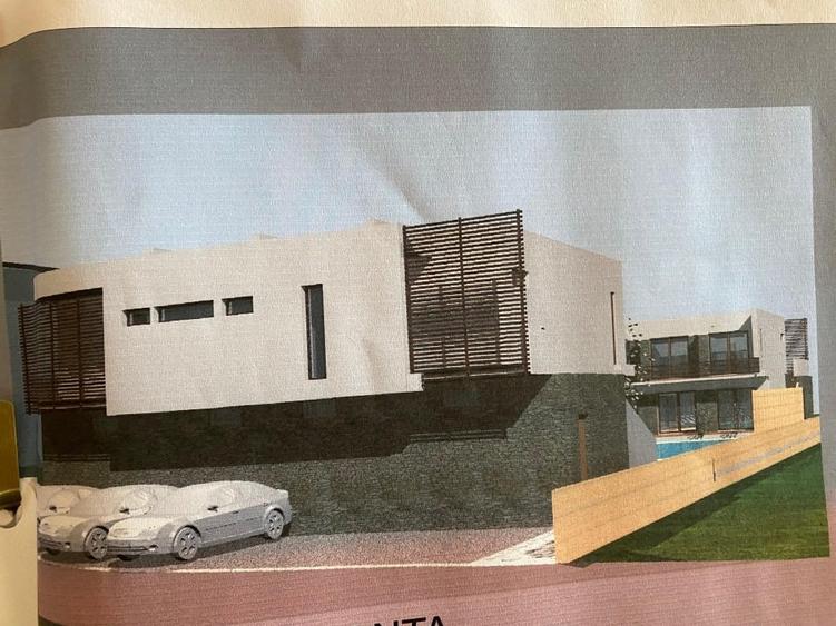 Teren Construcții intravilan de 1000 mp, în Central