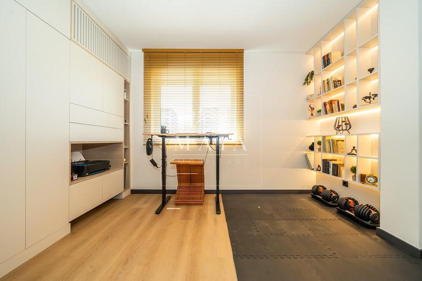 Apartament cu 4 camere decomandat în Mihai Viteazul