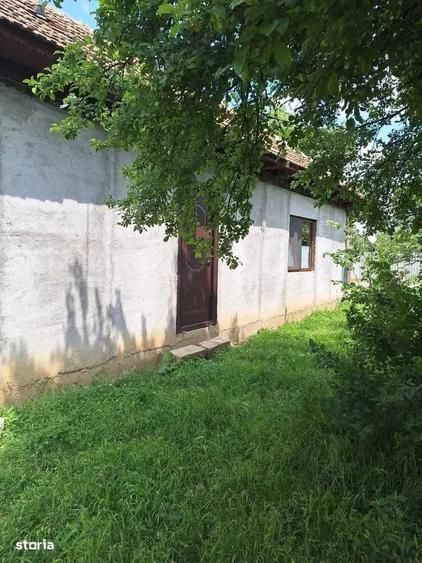 Casă cu 3 camere cu Teren 2420 Mp în Aprozi