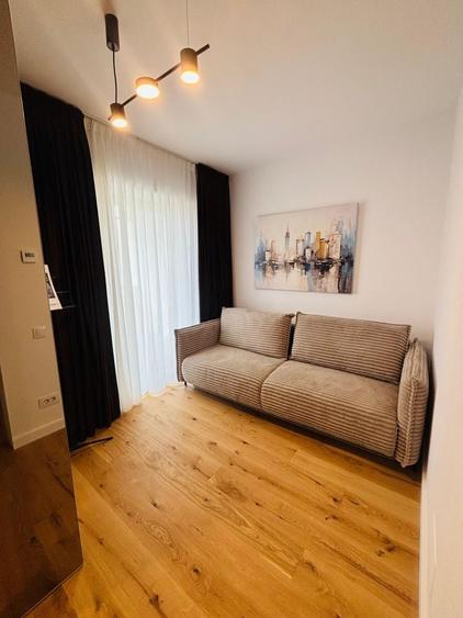 Apartament cu 3 camere, mobilat în P-ța Unirii