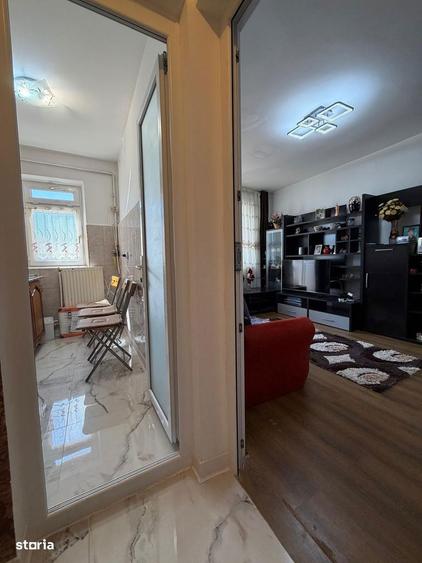 Apartament cu 2 camere semidecomandat, mobilat în Central