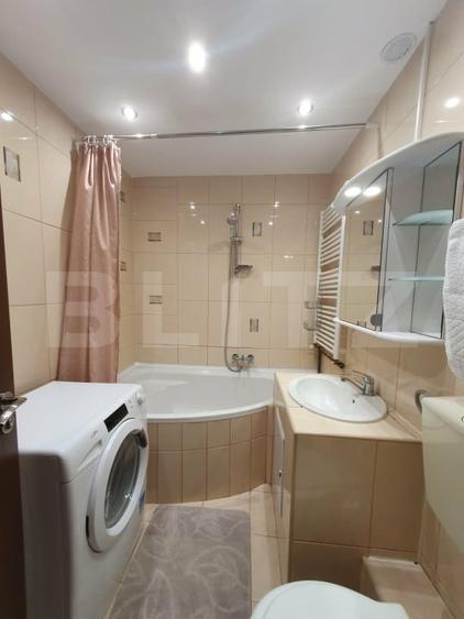 Apartament cu 4 camere decomandat, mobilat în Tudor