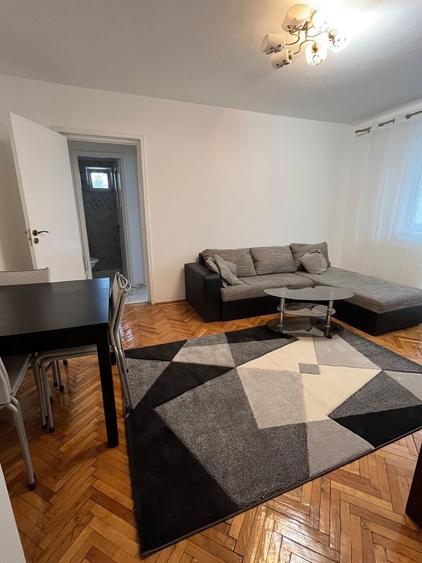 Apartament cu 3 camere semidecomandat, mobilat în Astra