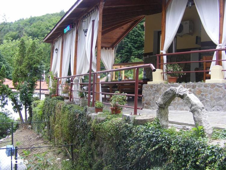 Se Vinde Pensiunea Sidonia din Calimanesti - 20