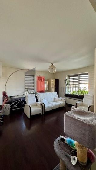 Apartament cu 3 camere decomandat în Tineretului