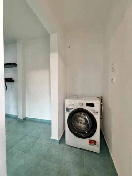 Apartament cu 2 camere decomandat în Soarelui