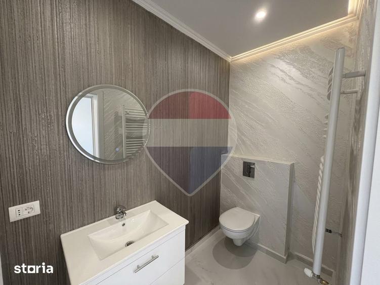 Casă cu 4 camere cu Teren 497 Mp în Câmpineanca