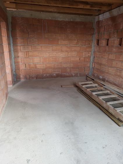 Casă cu Teren 627 Mp în Giarmata