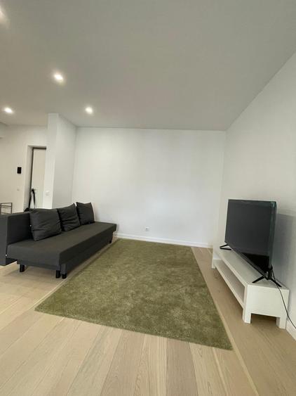Apartament cu 2 camere semidecomandat în Aviației