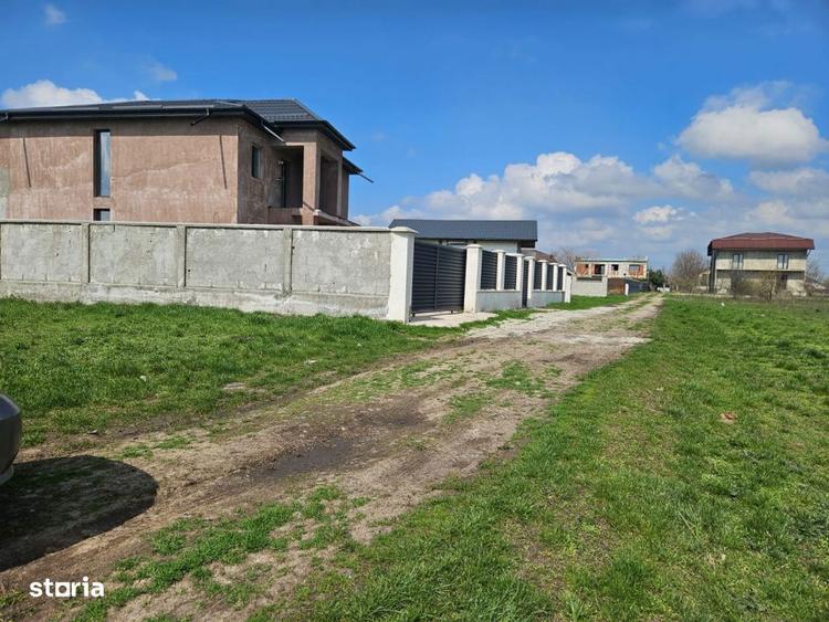 Teren de 500 mp, în Frătești