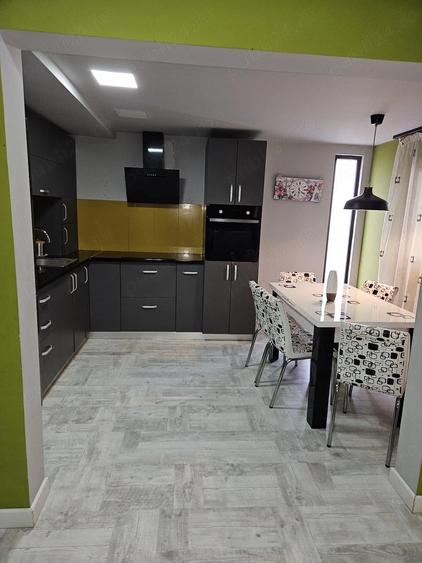 Casă cu Teren 587 Mp în Central