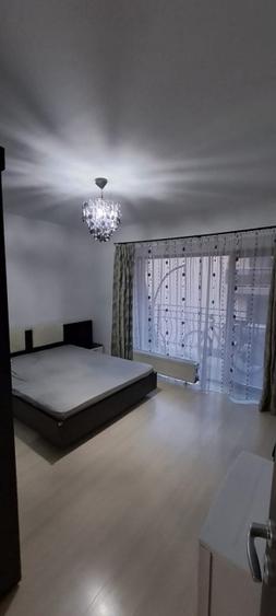 Apartament cu 2 camere semidecomandat, mobilat în Florești