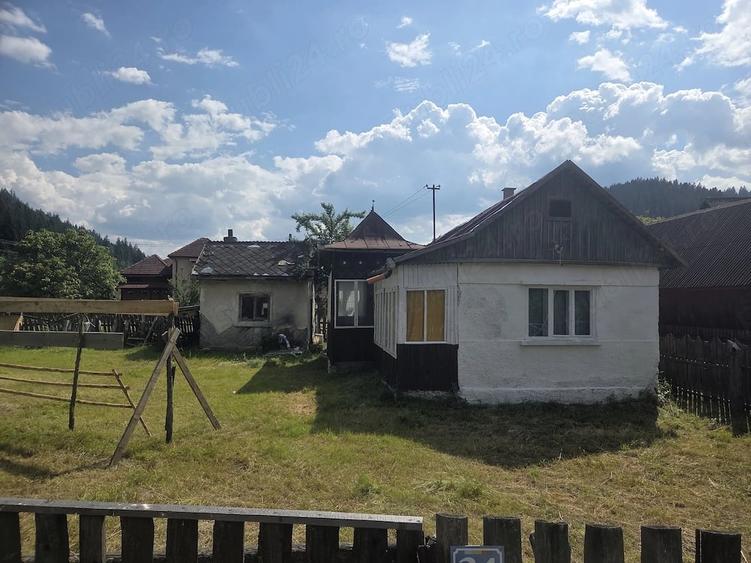 Casă cu 3 camere cu Teren 1000 Mp în Tulgheș