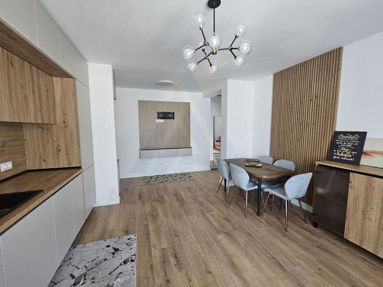 Apartament cu 3 camere semidecomandat, mobilat în Șelimbăr