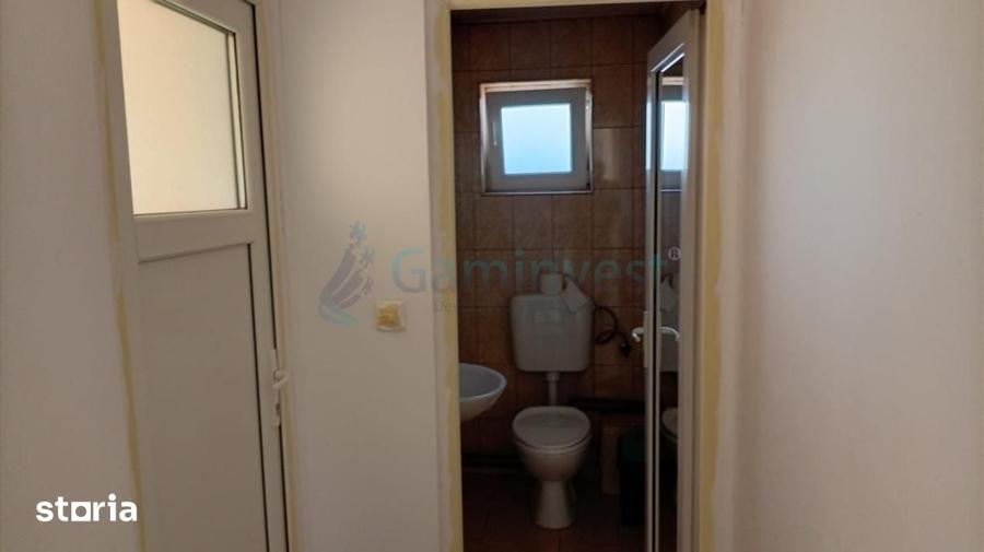 Spațiu comercial, de 300 mp, în Central
