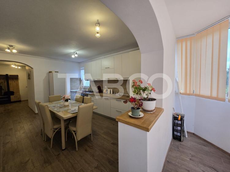 Apartament cu 2 camere decomandat, mobilat în Turnișor