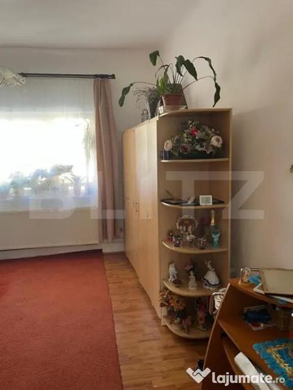 Casa Oradea ultracentrala, cu gard imprejmuire din placi de - 9