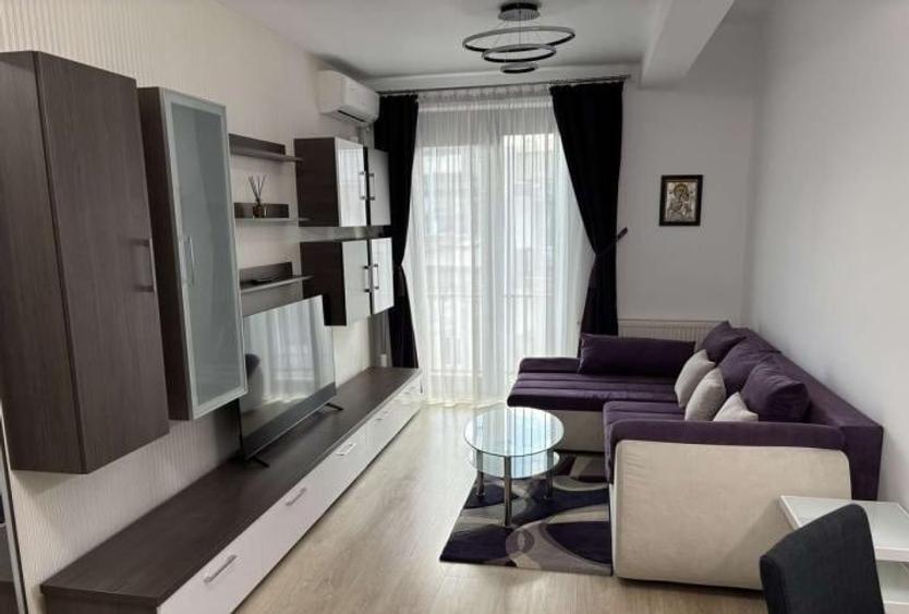 Apartament cu 2 camere semidecomandat, mobilat în Unirii
