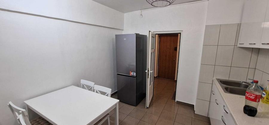 Apartament cu 2 camere decomandat în Timpuri Noi