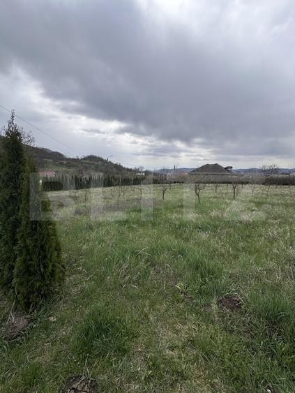 Casă individuală cu 3 camere cu Canalizare în Central