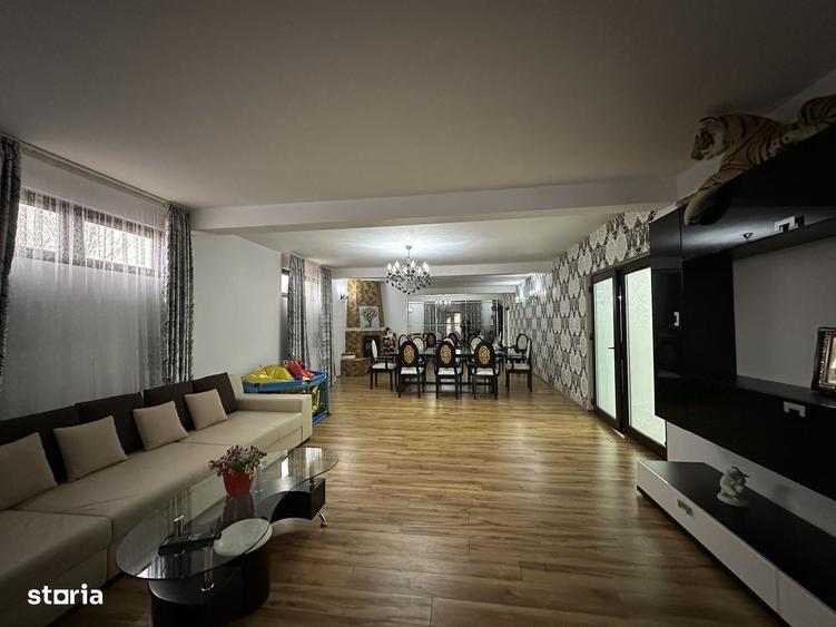 Casă cu 4 camere în Central