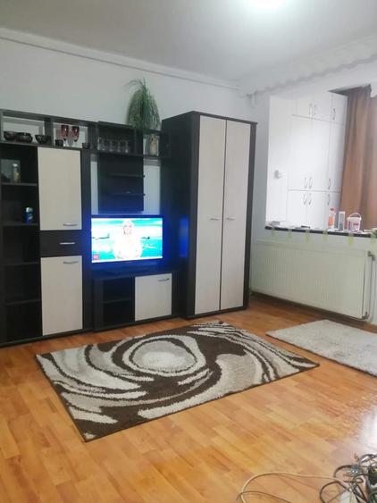 Garsonieră decomandată în Exterior Vest
