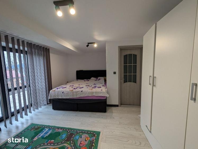 Casă cu 6 camere cu Teren 1500 Mp în Aviatori