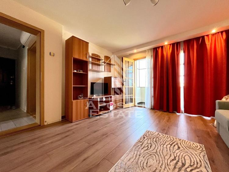 Apartament cu 3 camere decomandat, mobilat în Bucovina