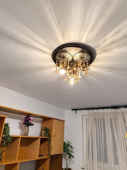 Apartament cu 3 camere în Drumul Taberei