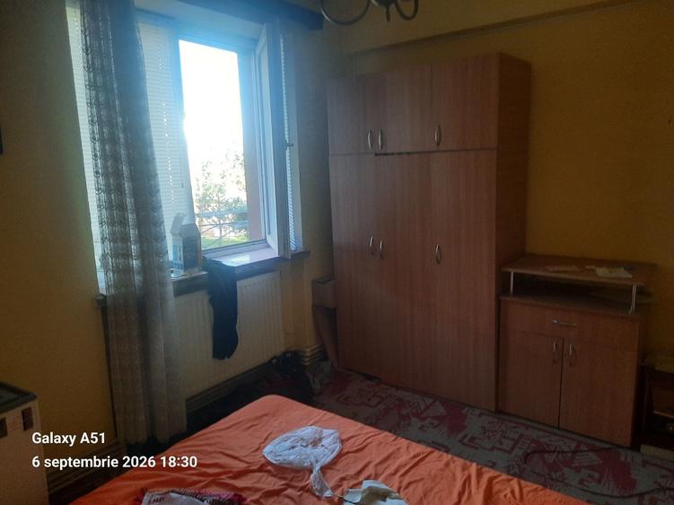 Apartament cu 2 camere semidecomandat în Jilava