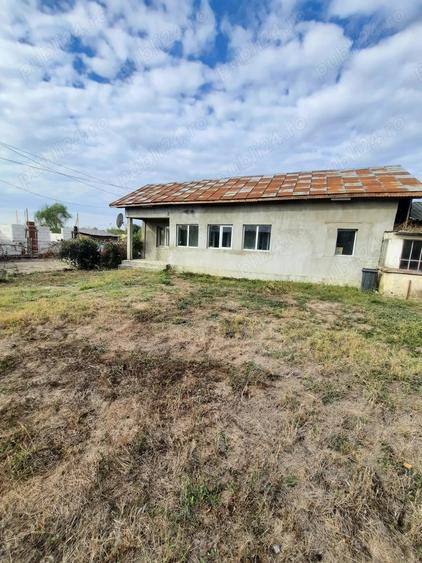 Casă cu 3 camere în Colacu