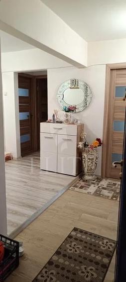 Apartament 3 camere în zona MOGOSOAIA - 2