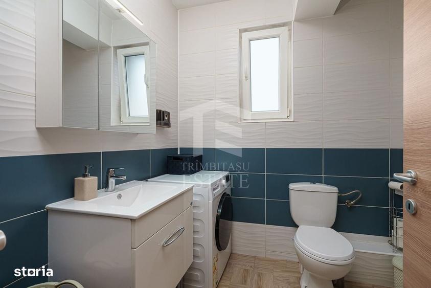 Apartament cu 3 camere decomandat în Titan