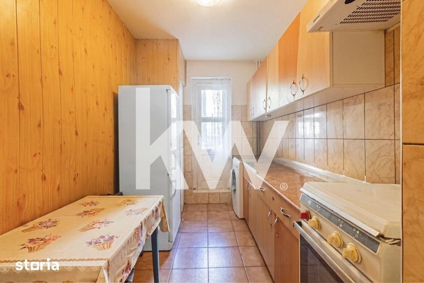 Apartament cu 3 camere decomandat, mobilat în Dârste