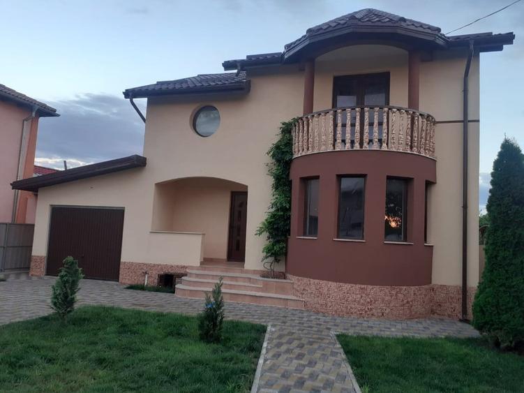 Casă cu 4 camere cu Teren 601 Mp în Vânători