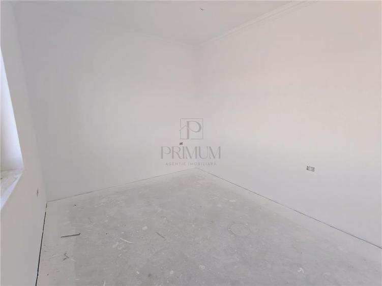 Duplex cu 3 camere cu Canalizare în Moșnița Nouă