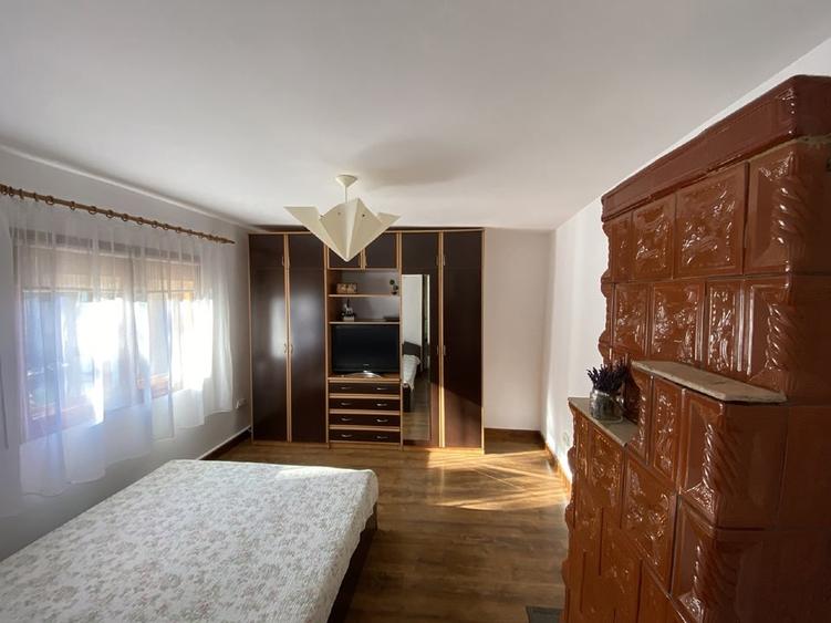 Casă individuală cu 2 camere cu Teren 900 Mp în Tarcău