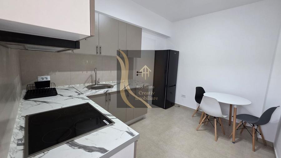Apartament cu 2 camere semidecomandat, mobilat în Păcii