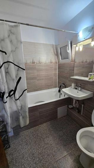Apartament cu 3 camere decomandat în Militari
