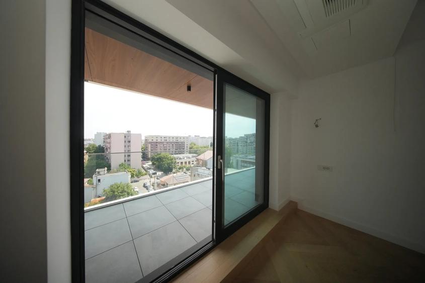 Apartament cu 3 camere decomandat în Unirii