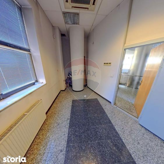Spațiu comercial, de 13 mp, în Ultracentral