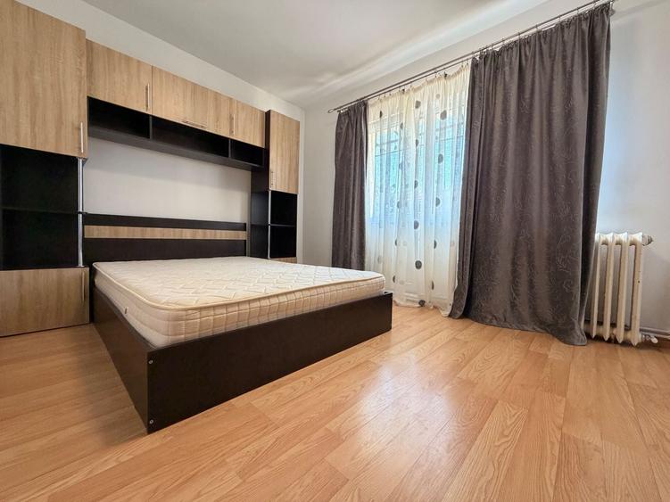 Apartament cu 3 camere decomandat, mobilat în Mănăștur
