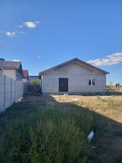 Casă individuală cu 3 camere cu Teren 560 Mp în Coșoveni
