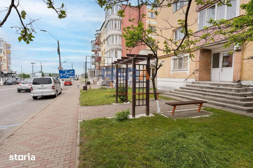 Apartament cu 4 camere, mobilat în Central