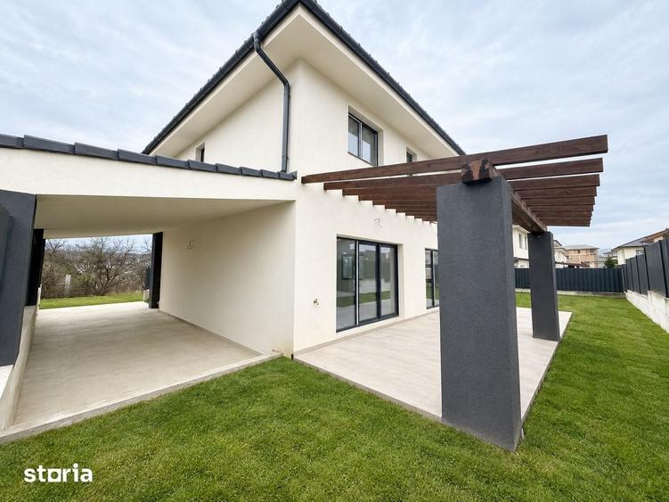Casă cu 4 camere cu Teren 500 Mp în Dezmir